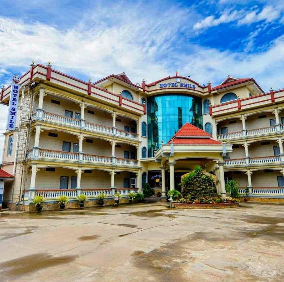 Hotel Smile Мемьо Экстерьер фото